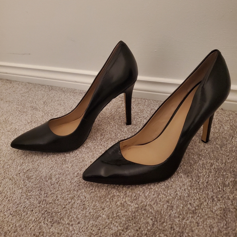Saks size 9 black high heels